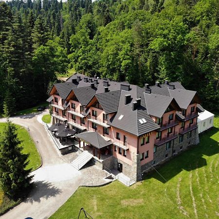 Hotel Salamandra Hoczew ภายนอก รูปภาพ