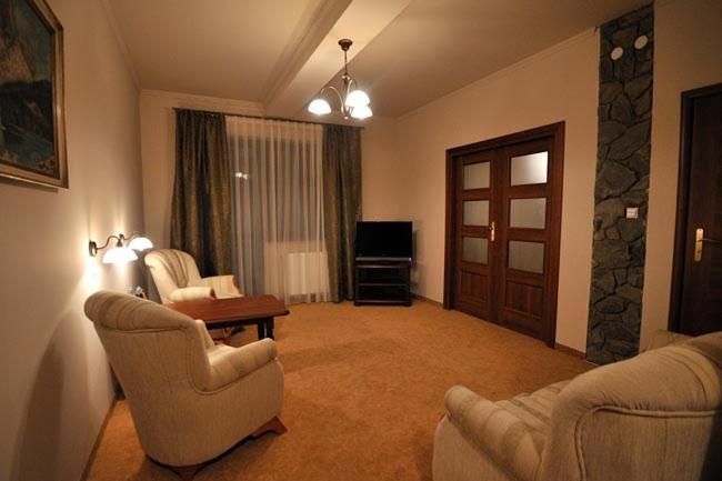 Hotel Salamandra Hoczew ภายนอก รูปภาพ