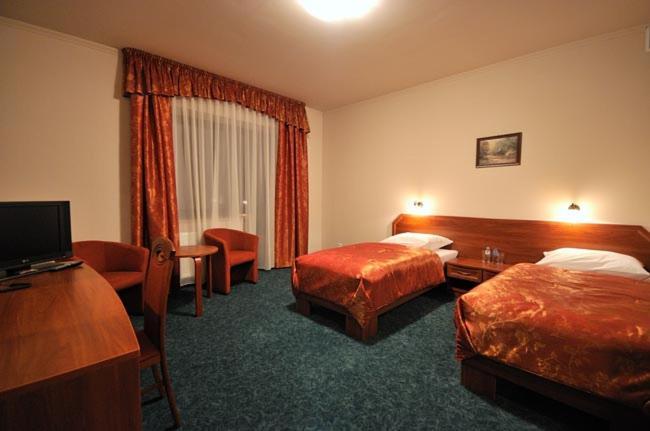 Hotel Salamandra Hoczew ภายนอก รูปภาพ