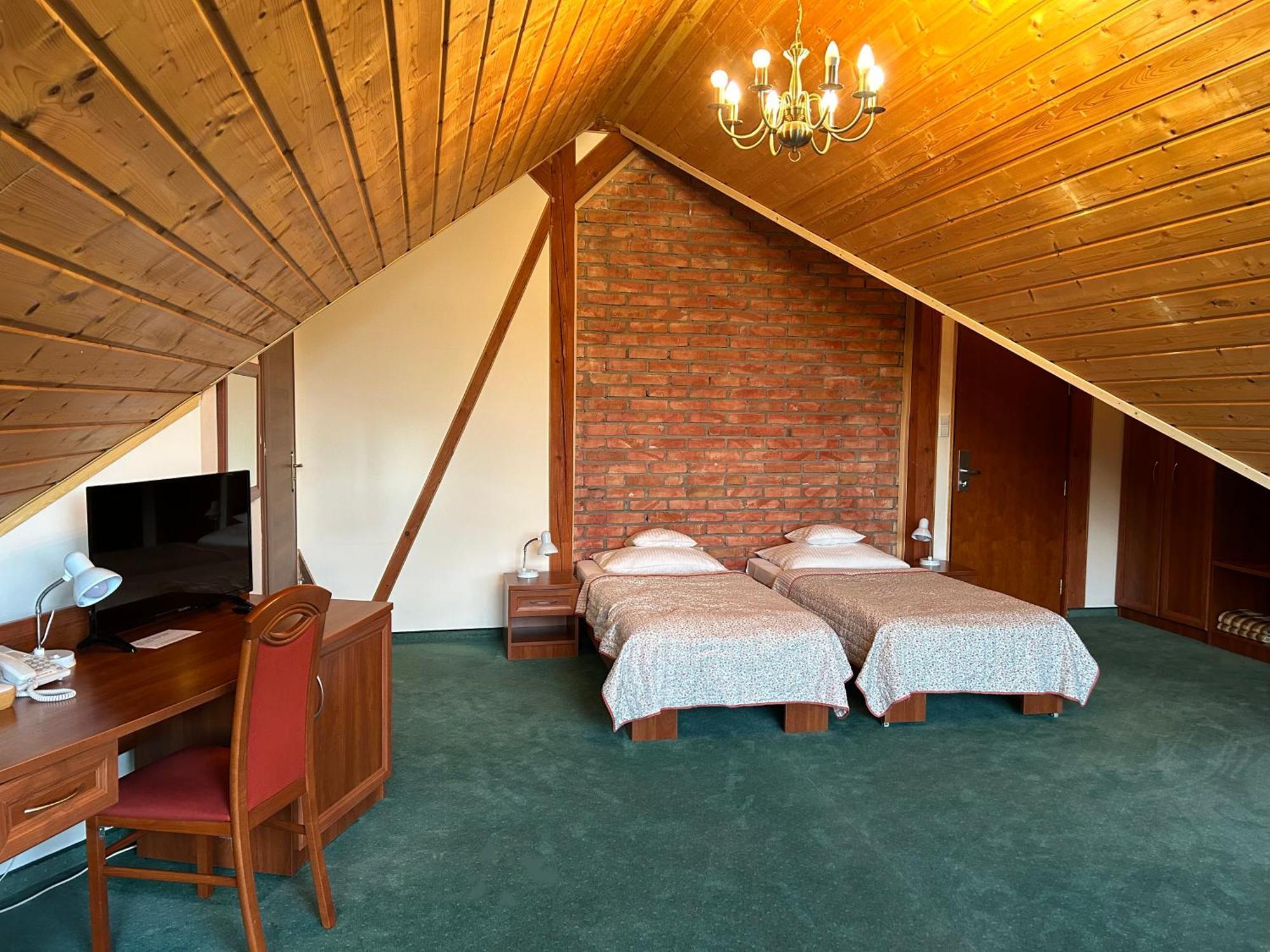 Hotel Salamandra Hoczew ภายนอก รูปภาพ