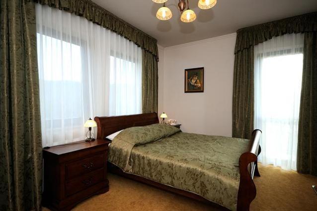 Hotel Salamandra Hoczew ภายนอก รูปภาพ