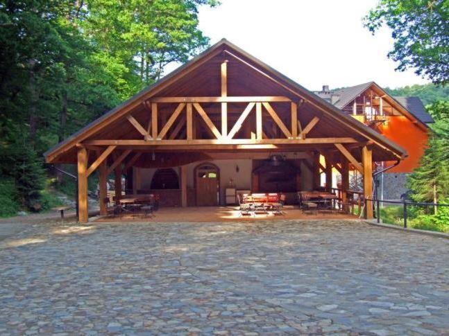 Hotel Salamandra Hoczew ภายนอก รูปภาพ