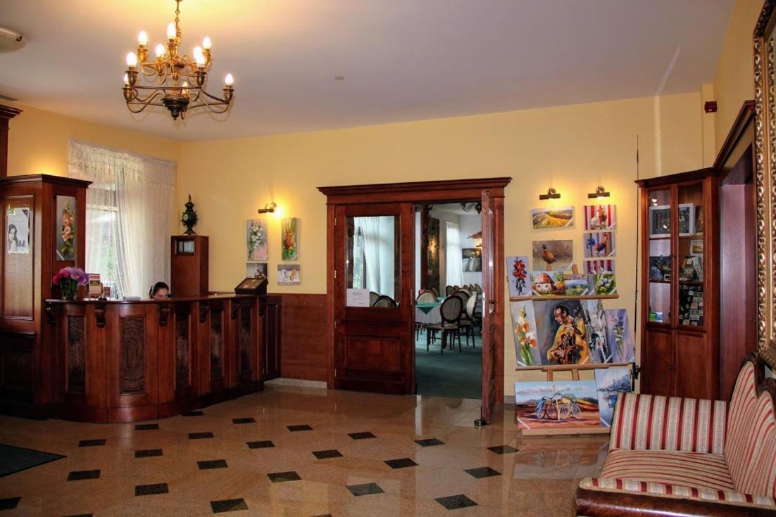 Hotel Salamandra Hoczew ภายนอก รูปภาพ