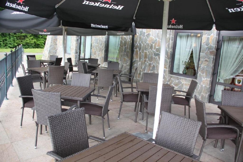 Hotel Salamandra Hoczew ภายนอก รูปภาพ